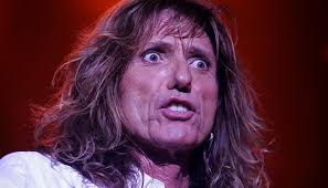 David Coverdale placed prosthetic part on the knees