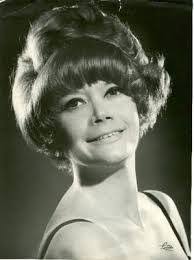 5 DE MARZO, CUMPLE 63 AÑOS, DARIO GRANDINETTI, ES UN ACTOR, ARGENTIONO.  ESTA EN PAREJA CON LA ACTRIZ ESPAÑOLA, PASTORA VEGA. ESTUVO CASADO CON  EULALIA LOMBARTE LLORCA Y MARISA MONDINO. ESTUVO EN