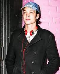 He was born in 1990 as the eldest son of stephanie seymour. Who Is Dylan Thomas Andrews Dating Dylan Thomas Andrews Girlfriend Wife