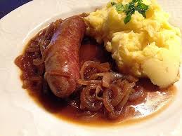 bratwurst an zwiebelsauce mit kartoffelpuree ein leckeres rezept aus der kategorie gemuse bewertungen 36 zwiebelsauce bratwurst mit zwiebelsauce bratwurst