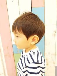 お耳まわりすっきりのショートスタイルです こども専門の美容室 チョッキンズ 子供 髪型 男の子 子供 髪型 子供の髪