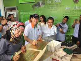 • best free seed offers online • fastest and best stealth delivery we tested • very high germination rates • simple to use website • best customer service we tested • excellent range of legendary and cutting edge genetics. Bernama On Twitter Menteri Mosti Wtangau Lawat Kilang Pembungkusan Biodegradasi Free The Seed Sdn Bhd Di Gurun Kedah