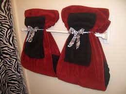 Pin By Pamela Drisker On House Ideas In 2020 Bathroom Towels Bathroom Towel Decor Hang Towels In Bathroom