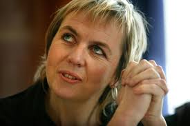 Annemie struyf (schoten, 4 februari 1961) is een belgische journaliste en moeder van vijf kinderen. Annemie Struyf Openhartig Over Heftige Paddo Trip Gazet Van Antwerpen Mobile