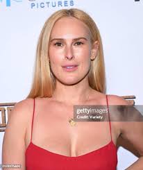 328 Lisa Willis Photos & High Res Pictures