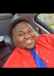 Vanessa Stauffer's Instagram, Twitter & Facebook