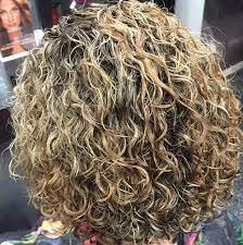 50 Gorgeous Perms Looks Say Hello To Your Future Curls Permed Hairstyles Short Permed Hair Thick Hair Styles Medium