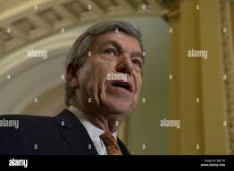 Roy douglas hi-res stock photography and images