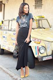Graphic Tee And Maxi Skirt Black Maxi Skirt Outfit Maxi Skirt Outfits Style