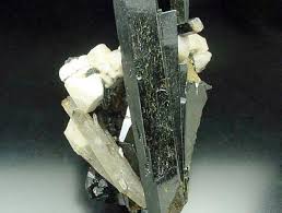 Learn about rita ferro rodrigues: Alkali Pyroxene Mineral Information Data And Localities