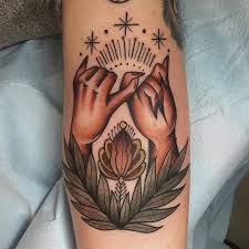 Pinky promise tattoos is an app with great ideas for everyone who likes to have a special tattoo. Endearing Pinky Promise Tattoos Tattoodo