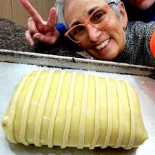 Prosciutto tortellini in alfredo sauce with bacon