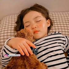 It's me and my unhealthy sleeping schedule against the world