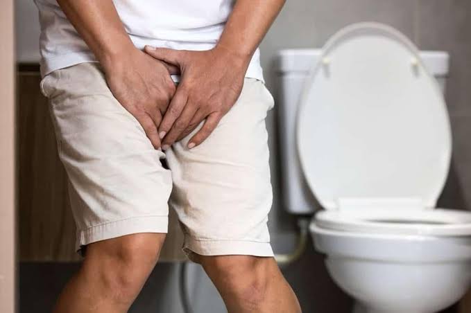 Buốt dương vật khi đi tiểu: dấu hiệu quan trọng cảnh báo những vấn •