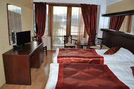 Check spelling or type a new query. Hotel Valea Cu PeÈ™ti 4 Din TransfÄƒgÄƒrÄƒÈ™an Locuri Faine Din Romania