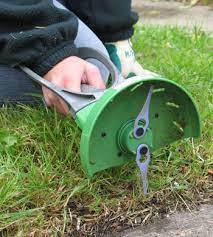 The long handles in this model are ideal for people over 5'10. Battery Powered Grass Trimmer Grey Technology Easy Grass Edging And Trimming For Disabled Gardeners Recommended By Thrive