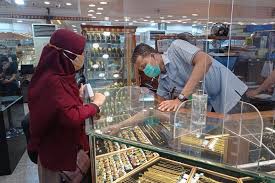 Edited by ratna wahyuningsih 13 agustus 2021. Harga Emas Turun Daya Beli Masyarakat Meningkat Di Padang Antara Sumbar