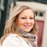 8 "Sarah Phaneuf" profiles