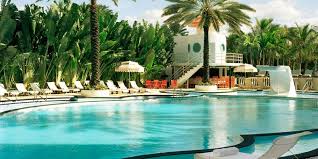 Pool At The Raleigh Hotel Miami Fl So Iconic Miami Hotels South Beach Miami Beach Hotels Raleigh Hotels