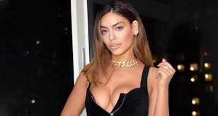 Fenomen Yağmur Taktaş, mesajlarını ifşa ettiği futbolcu Emre Mor ile  yaşadıklarını anlattı