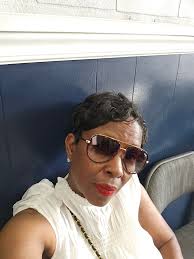 Alternating seated dumbell curls 74 yrs young💪🏾💥