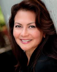 Dora Gomez's Instagram, Twitter & Facebook