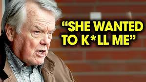 Warren Ferris's Instagram, Twitter & Facebook