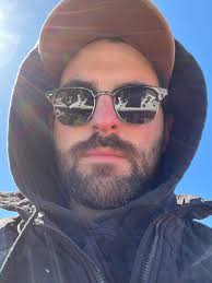 In 1978, as a 14 year old, my dad took my brother and I to see the  criterium of this race, La Contienda de Las Colinas, in Santa Cruz. I'll  never forget