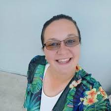 Darian Davis (@darianinwriting)