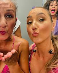 What's your horoscope👀💗❤️💜 I'm a ♐️ #alicedeejay #throwback