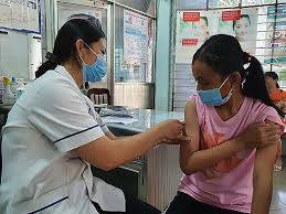 Công nhân khu công nghiệp, khu chế xuất… với số lượng khoảng 1 triệu người. Báº¯c Giang Báº¯c Ninh Báº¯t Ä'áº§u Tiem Váº¯c Xin Phong Covid 19 Cho Cong Nhan