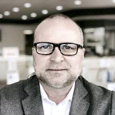 ✨ Un chapitre se termine… ✨ Vendredi dernier, j'ai tourné une page…