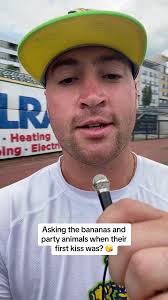 Start of mimi mic interrview series 🎤😘 #fyp #savannahbananas