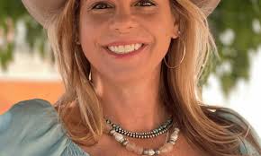 Daily Inspiration: Meet Laura Keesler