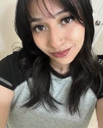 Alyson Houston's Instagram, Twitter & Facebook