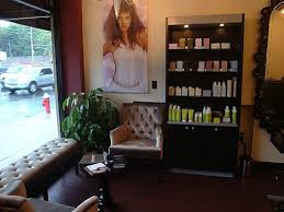 Pin By Elizabeth Herrera On Salon Ideas Salon Interior Salon Waiting Area Small Salon