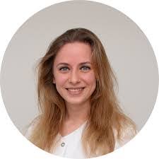 Stephanie Mian's Instagram, Twitter & Facebook