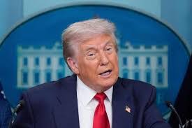 Kim Lavigne's Instagram, Twitter & Facebook