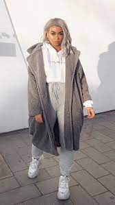 154 Trendy Winter Outfits To Help To Level Up Your Winter Style 11 Modern House Design Fall Winter Fashion Trends Fashion Trends Winter Womens Fashion Edgy