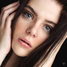 Regina Waring's Instagram, Twitter & Facebook