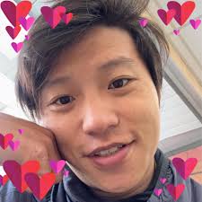 美麗佳人- 「AI教父」黃仁勳62歲生日快樂🎉  身為NVIDIA創辦人兼執行長，黃仁勳從不吝嗇向大家分享自己的真實想法與感受，更成為新一代的「金句製造機」！ 這邊帶你看#