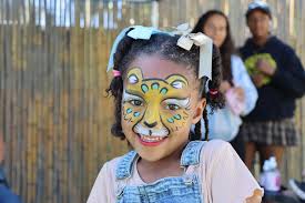 Teachers get in free for Summer Safari Nights