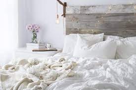 Deco chambre romantique nos coups de coeur inspirants blog but tete de lit romantique image source @ blog.but.fr. 1001 Bricolages Et Idees Pour Fabriquer Une Tete De Lit Lumineuse