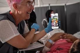 British nurse's harrowing Gaza diary as she keeps children alive in land of  death