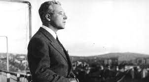 Sabahattin ali, kaynaklara göre huzursuz bir aile ortamında büyümüştür. Sabahattin Ali Kimdir Nereli Kac Yasinda Oldu Sabahattin Ali Nin Hayat Hikayesi Haberler Milliyet