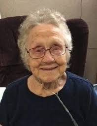 Darlene Robbins's Instagram, Twitter & Facebook