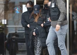 구미 여아 외할머니 사진 떴다.이여자가 친모임. Eks7su Mfqibzm