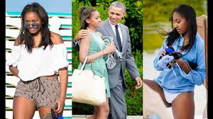 She looks beautiful with light brown eyes and black hair. Barack Obama Daughter Sasha Obama Rare Unseen Youtube