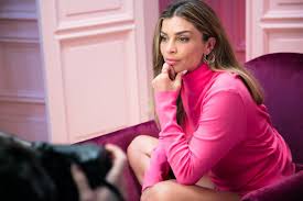 Grazi massafera is a cancer and was born in the year of the dog life. Grazi Massafera Facebook