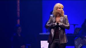 Counting down naar 22 december 2015: Claudia De Breij Verslaat Met Haar Conference Martijn Koning Nrc